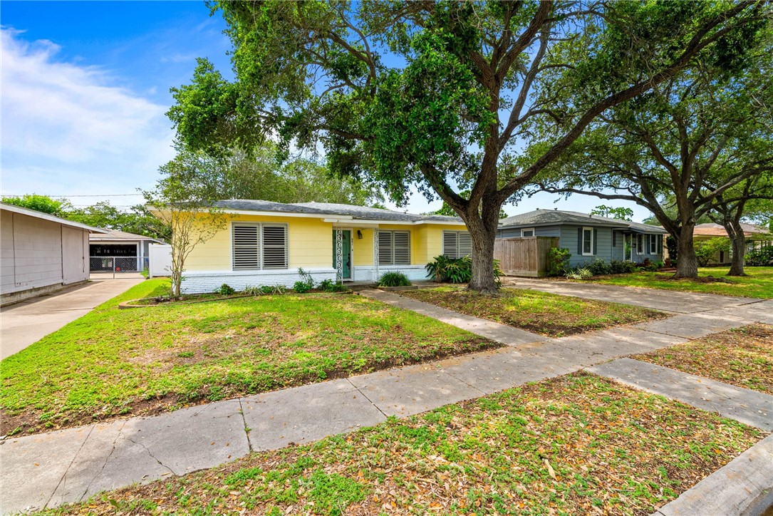 941 Grant Place Corpus Christi TX 78411