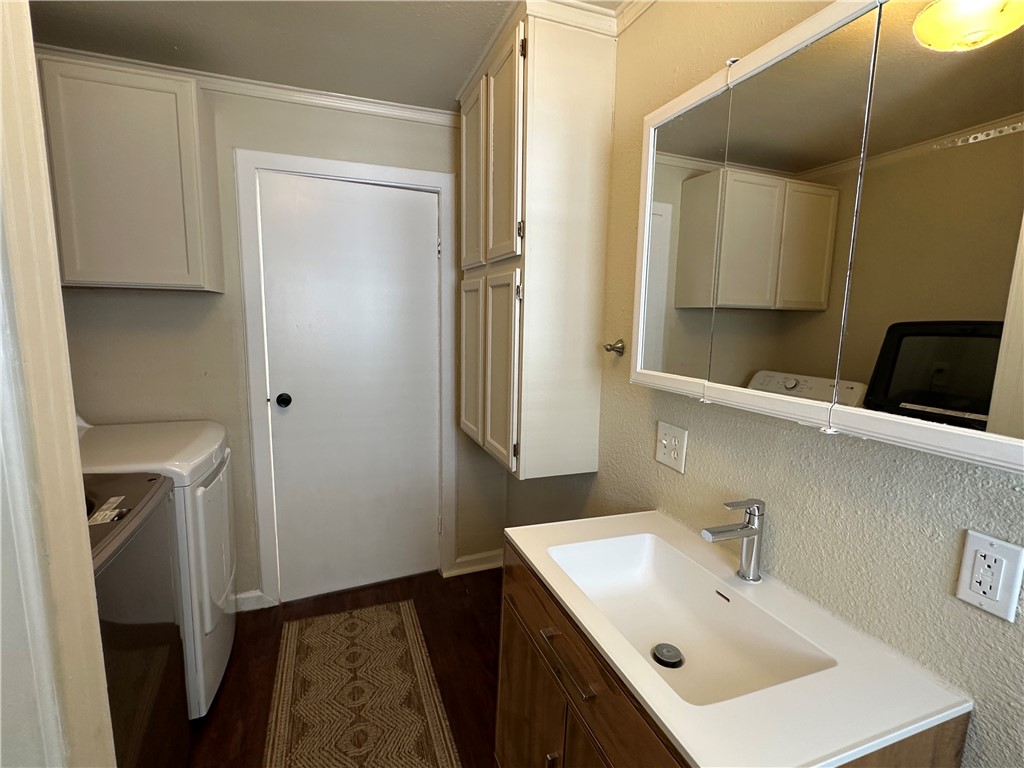 230 Lola Johnson Corpus Christi TX 78418