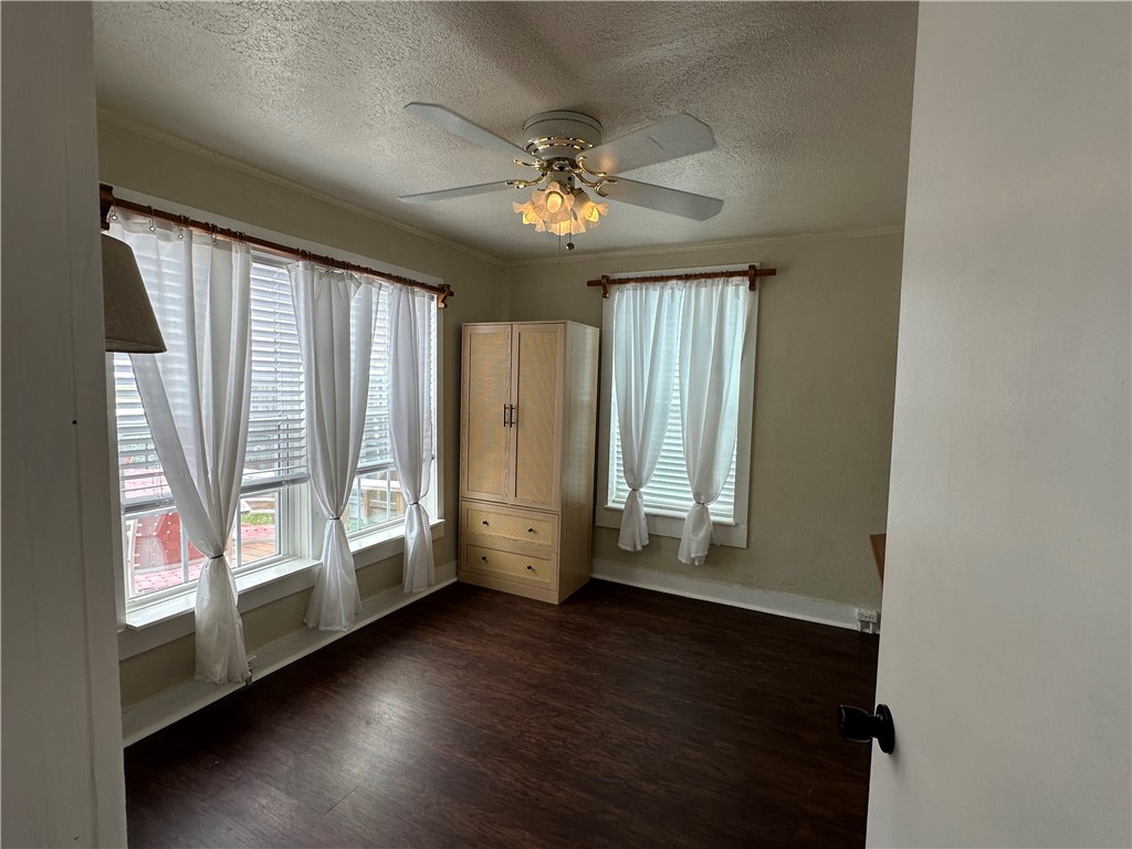 230 Lola Johnson Corpus Christi TX 78418