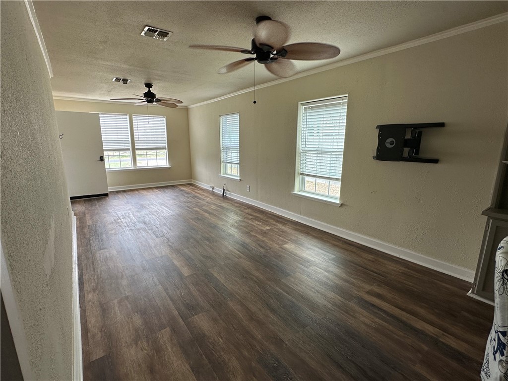 230 Lola Johnson Corpus Christi TX 78418