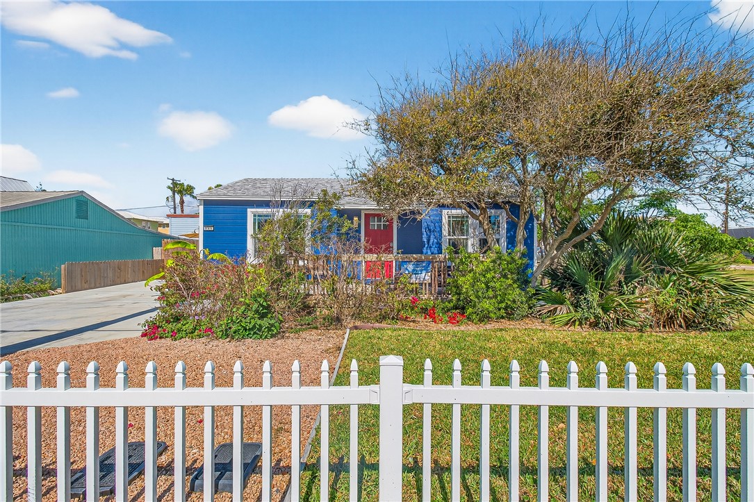 206 S Station Street Port Aransas TX 78373
