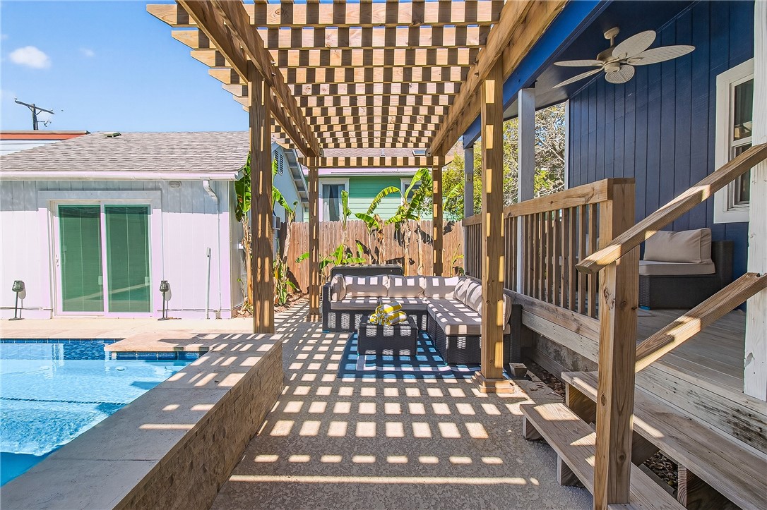 206 S Station Street Port Aransas TX 78373