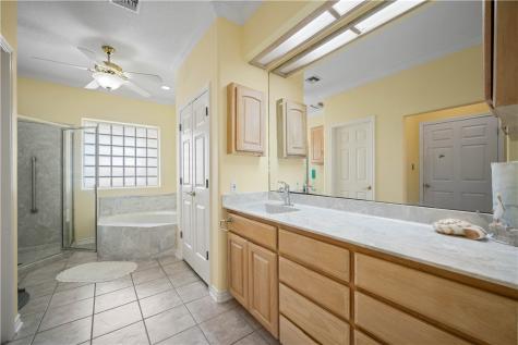 130 Bay Harbor Drive 4 Aransas Pass TX 78336