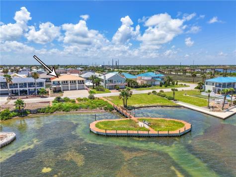 130 Bay Harbor Drive 4 Aransas Pass TX 78336