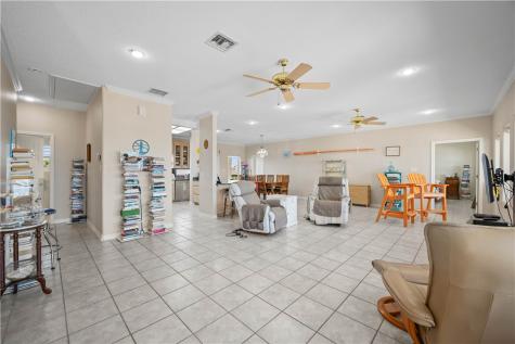 130 Bay Harbor Drive 4 Aransas Pass TX 78336