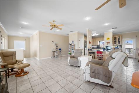 130 Bay Harbor Drive 4 Aransas Pass TX 78336