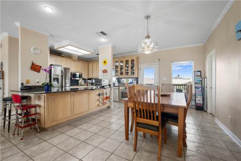 130 Bay Harbor Drive 4 Aransas Pass TX 78336