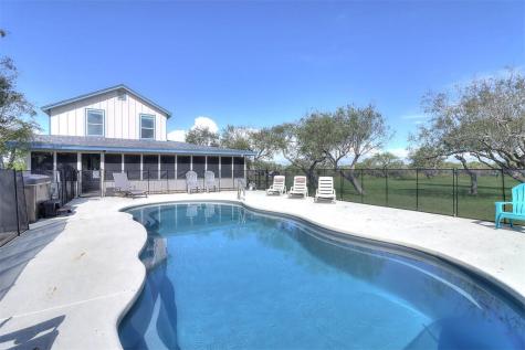 1010 First Street Bayside TX 78340