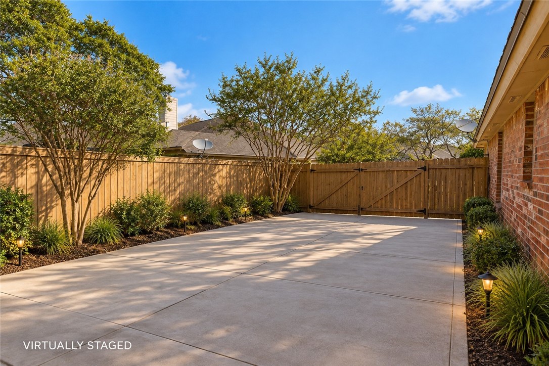 461 Augusta Drive Rockport TX 78382