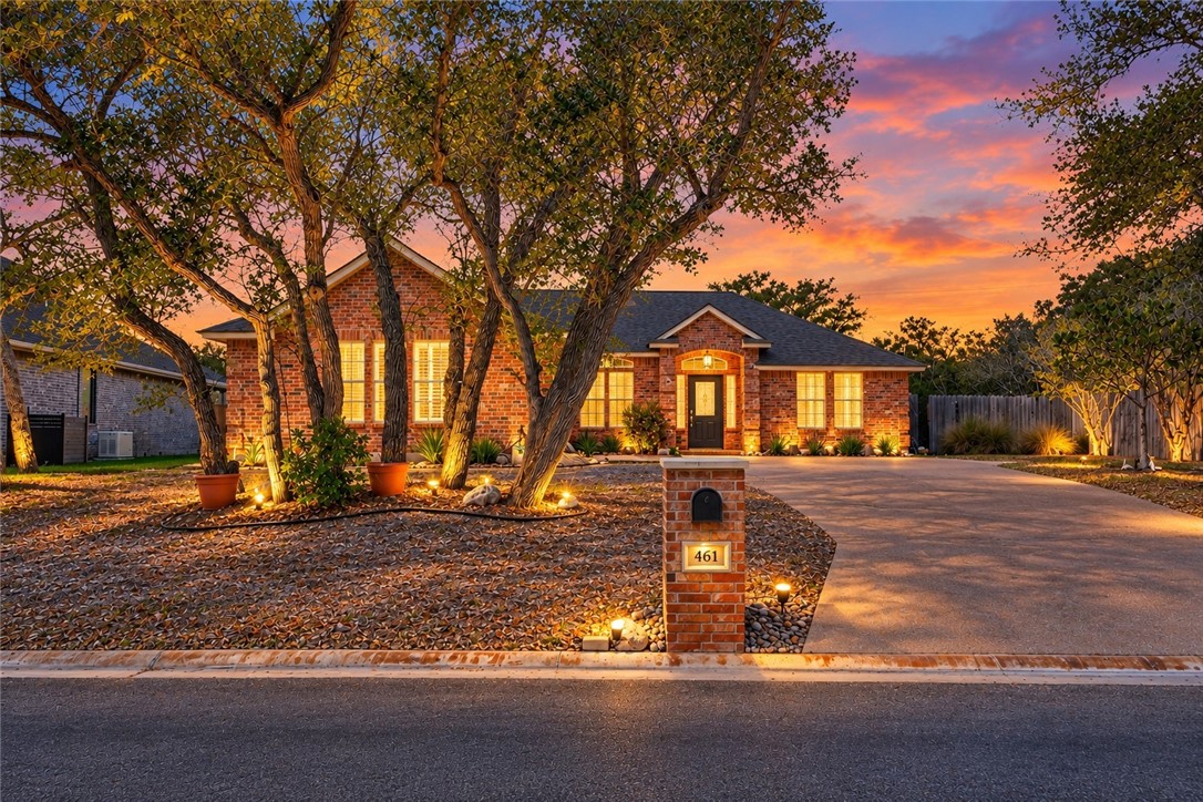 461 Augusta Drive Rockport TX 78382