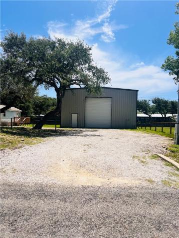 312 Traylor Avenue Rockport TX 78382