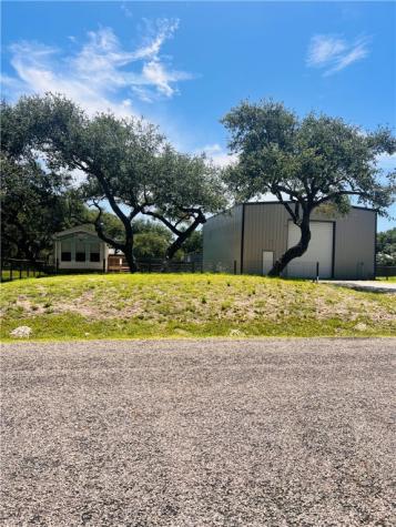 312 Traylor Avenue Rockport TX 78382
