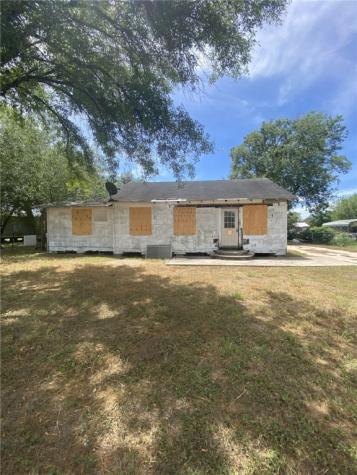 629 SW 7th Street Premont TX 78375