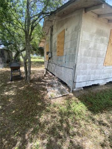 629 SW 7th Street Premont TX 78375