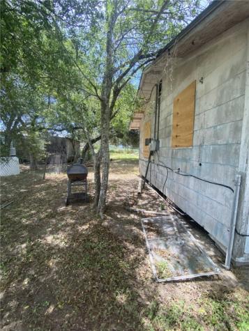 629 SW 7th Street Premont TX 78375