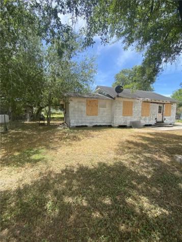 629 SW 7th Street Premont TX 78375