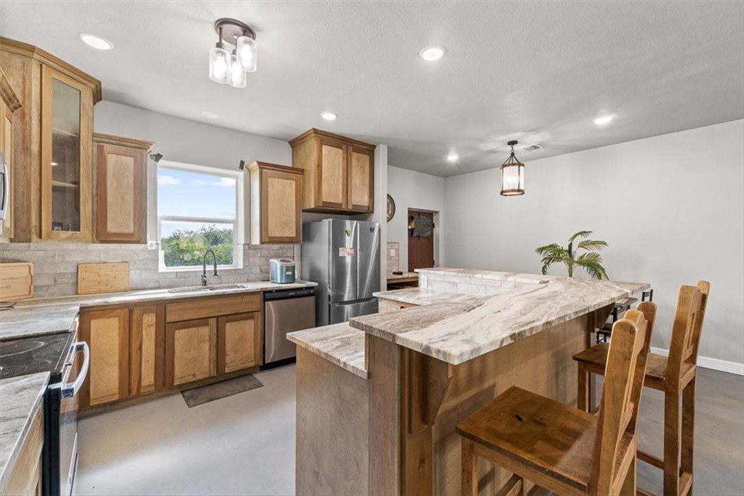 207 S Charles Street George West TX 78022