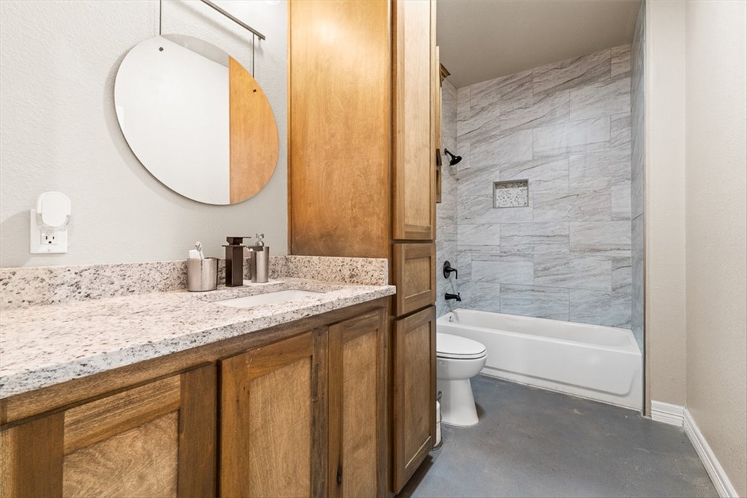 207 S Charles Street George West TX 78022