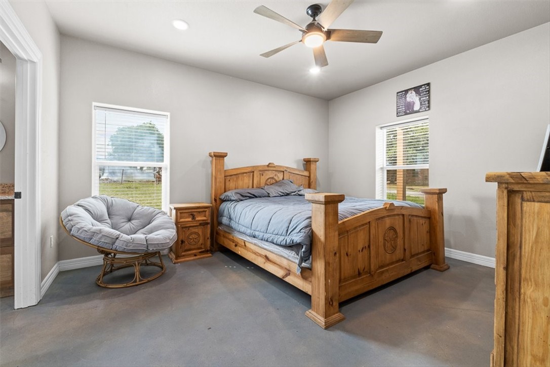 207 S Charles Street George West TX 78022