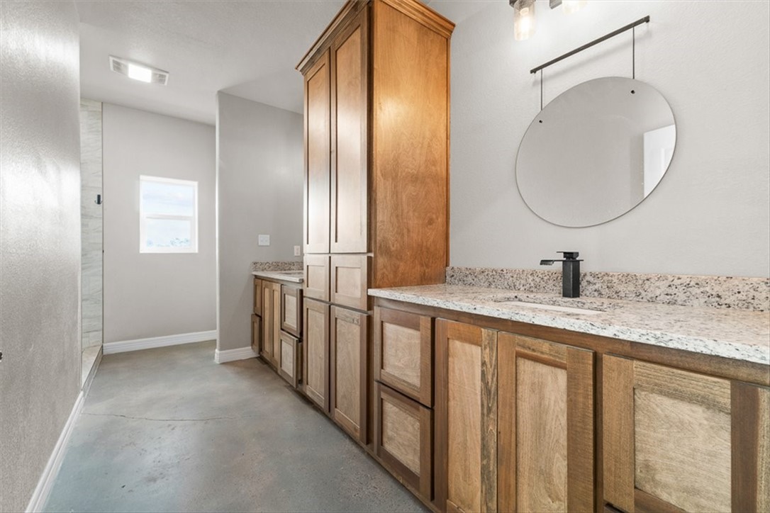 207 S Charles Street George West TX 78022