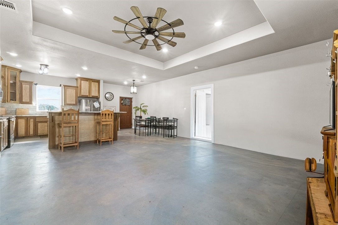 207 S Charles Street George West TX 78022