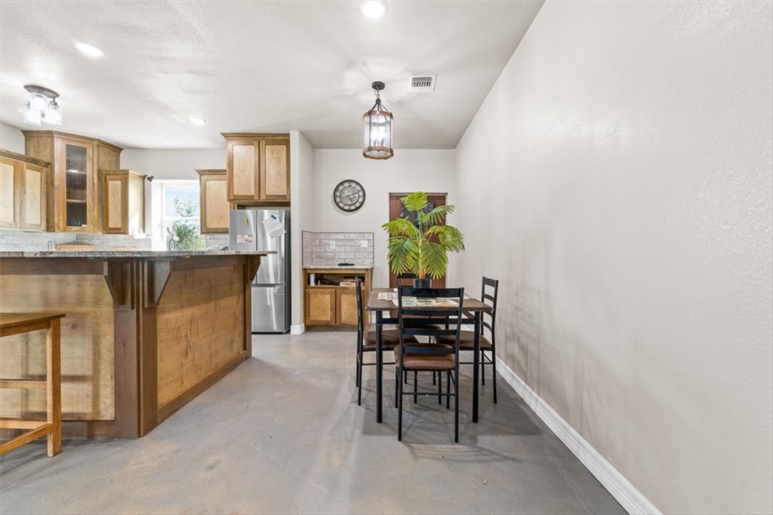 207 S Charles Street George West TX 78022