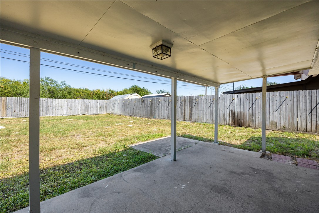 338 Belmont Dr SW Corpus Christi TX 78418