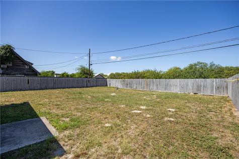338 Belmont Drive SW Corpus Christi TX 78418