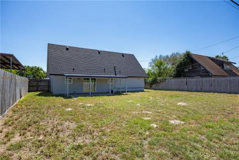 338 Belmont Drive SW Corpus Christi TX 78418
