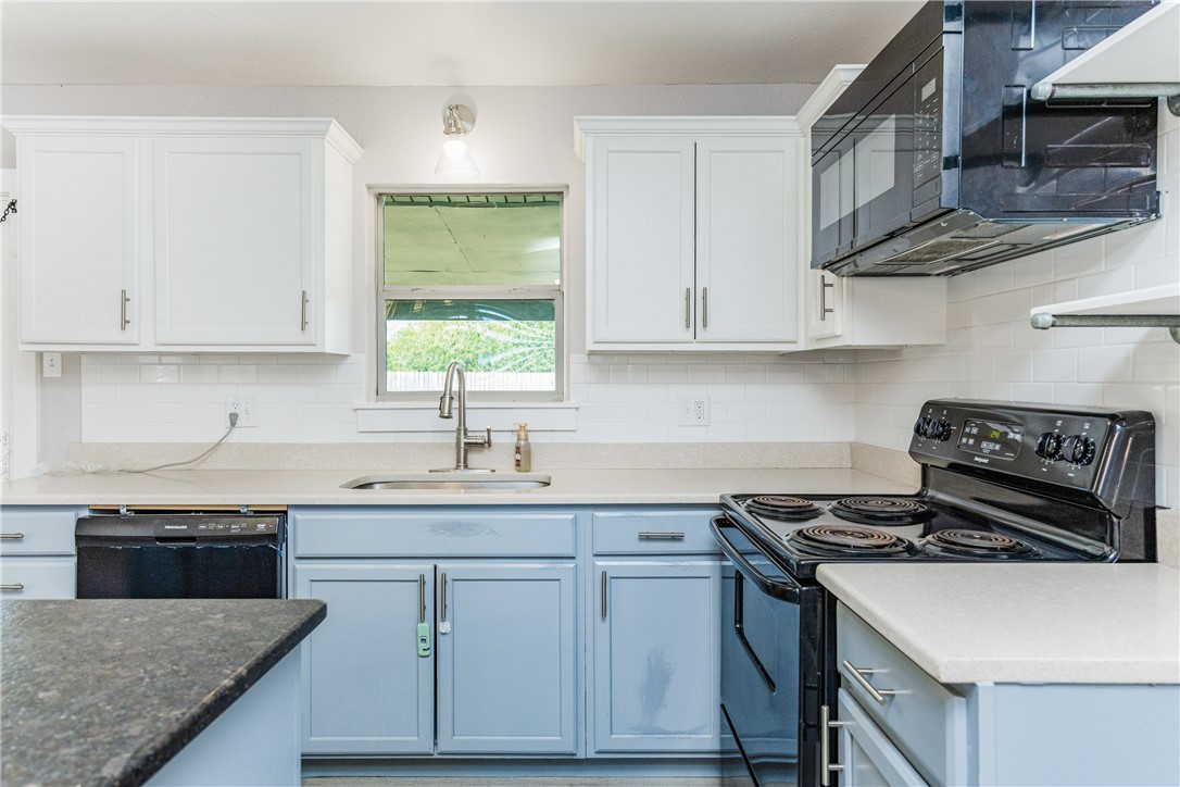 338 Belmont Dr SW Corpus Christi TX 78418