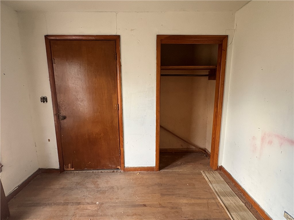 104 Charles St S George West TX 78022