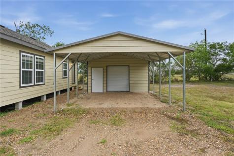 310 Driscoll Street Woodsboro TX 78393
