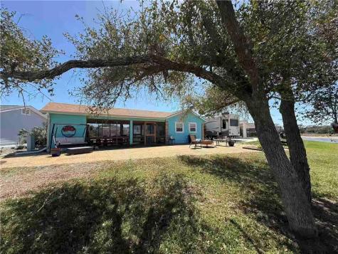 32 Augusta Circle Aransas Pass TX 78336