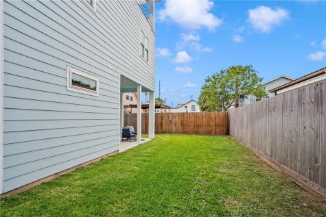 518 Aransas Channel Port Aransas TX 78373