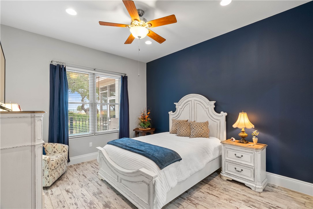 1502 Royal Oaks Trai 1502 Rockport TX 78382