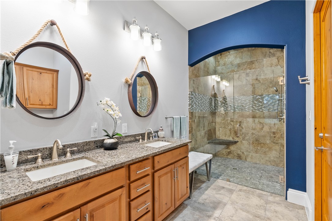 1502 Royal Oaks Trai 1502 Rockport TX 78382
