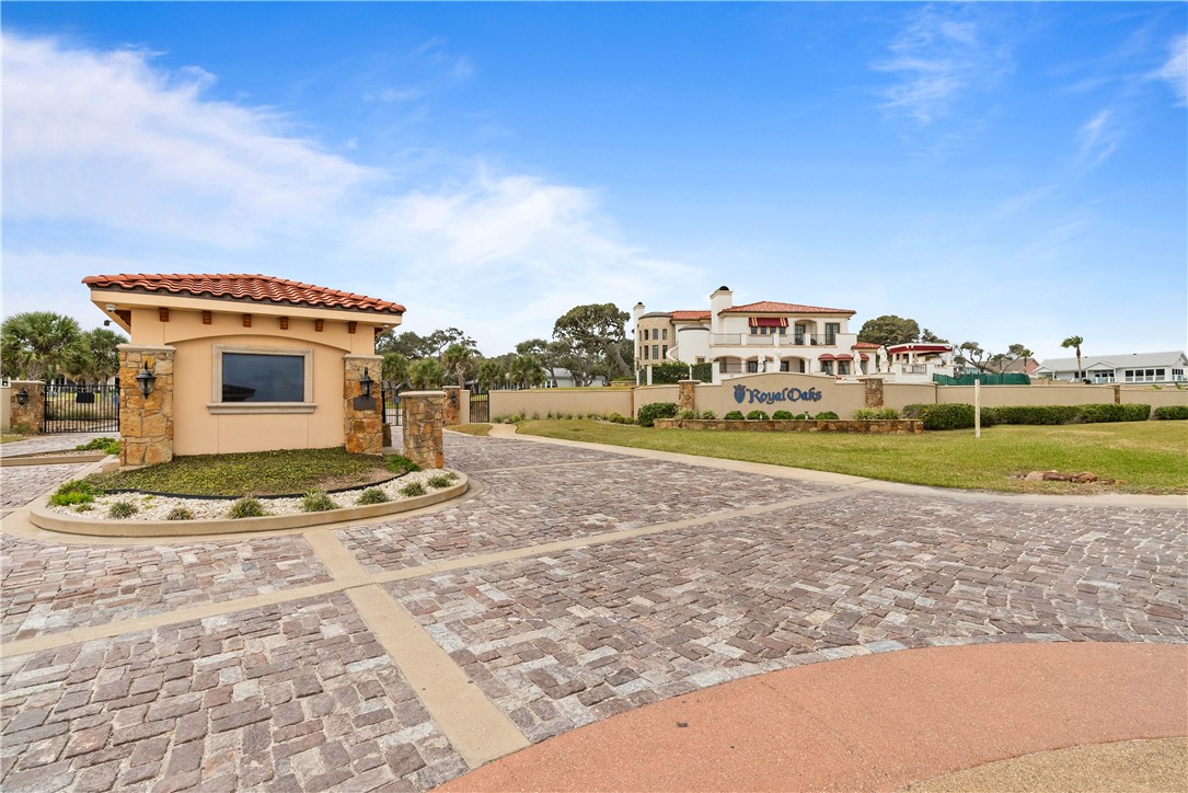 1502 Royal Oaks Trai 1502 Rockport TX 78382