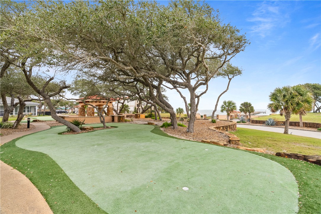 1502 Royal Oaks Trai 1502 Rockport TX 78382