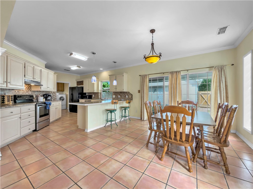 337 Paloma Street Corpus Christi TX 78412