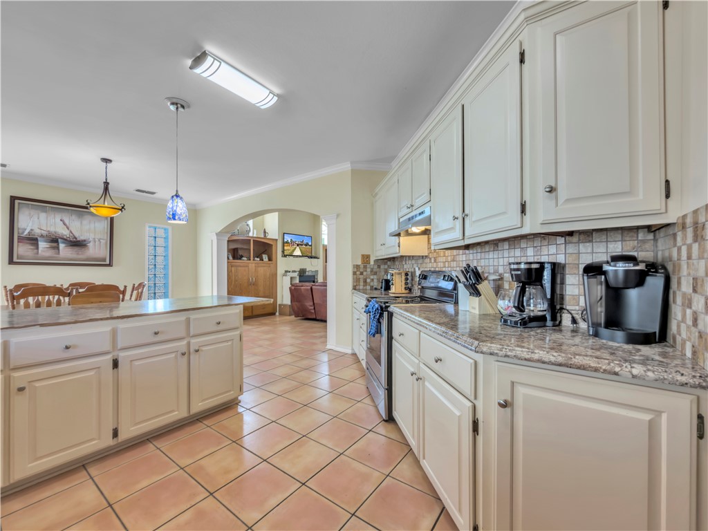 337 Paloma Street Corpus Christi TX 78412