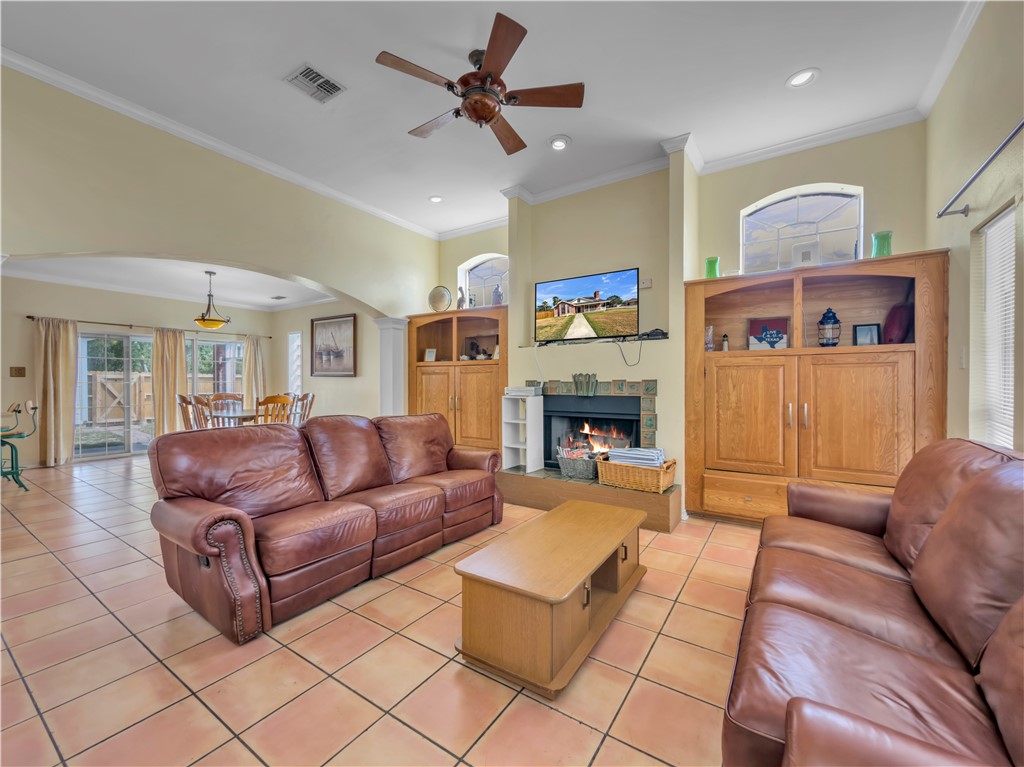 337 Paloma Street Corpus Christi TX 78412