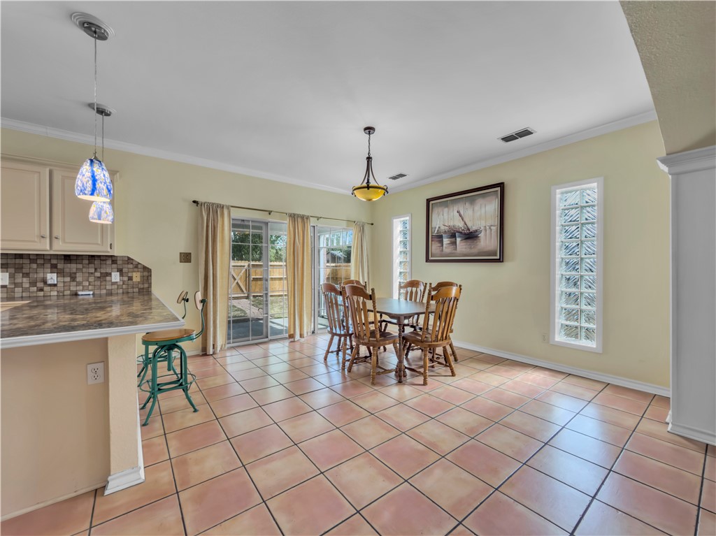 337 Paloma Street Corpus Christi TX 78412