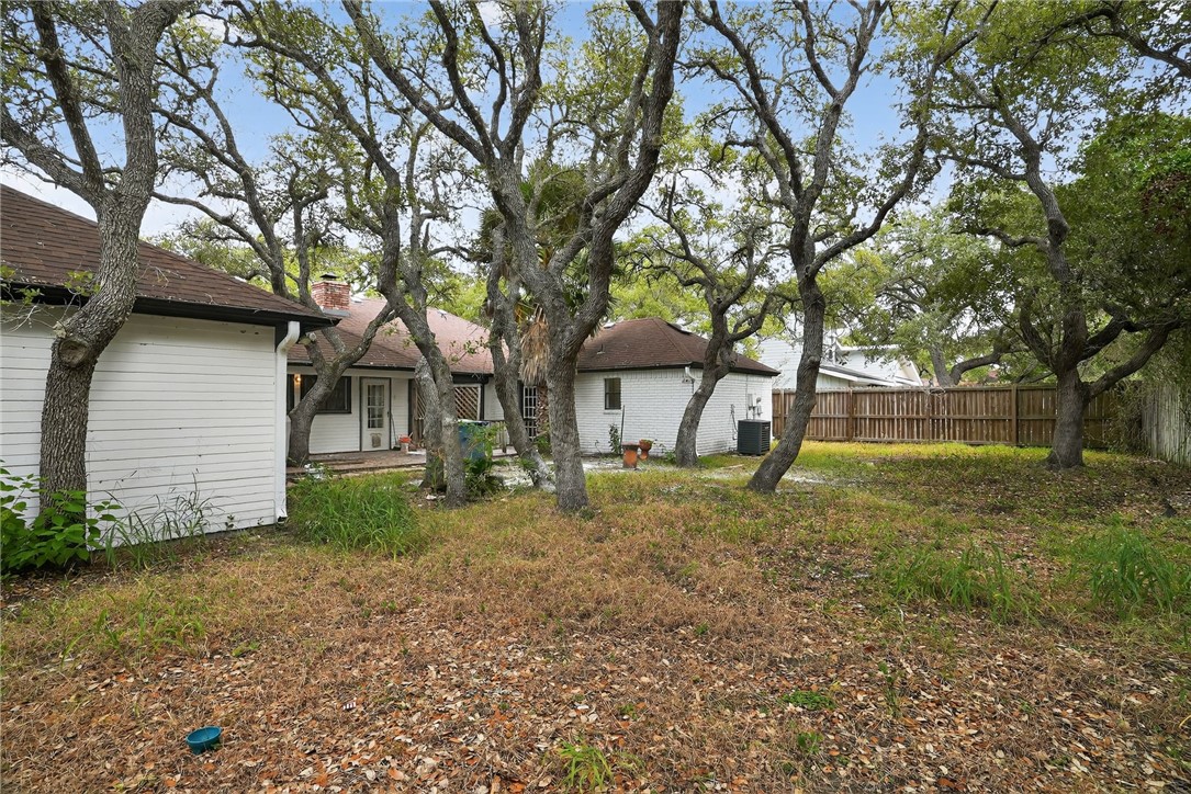 107 Cherry Hills Drive Rockport TX 78382