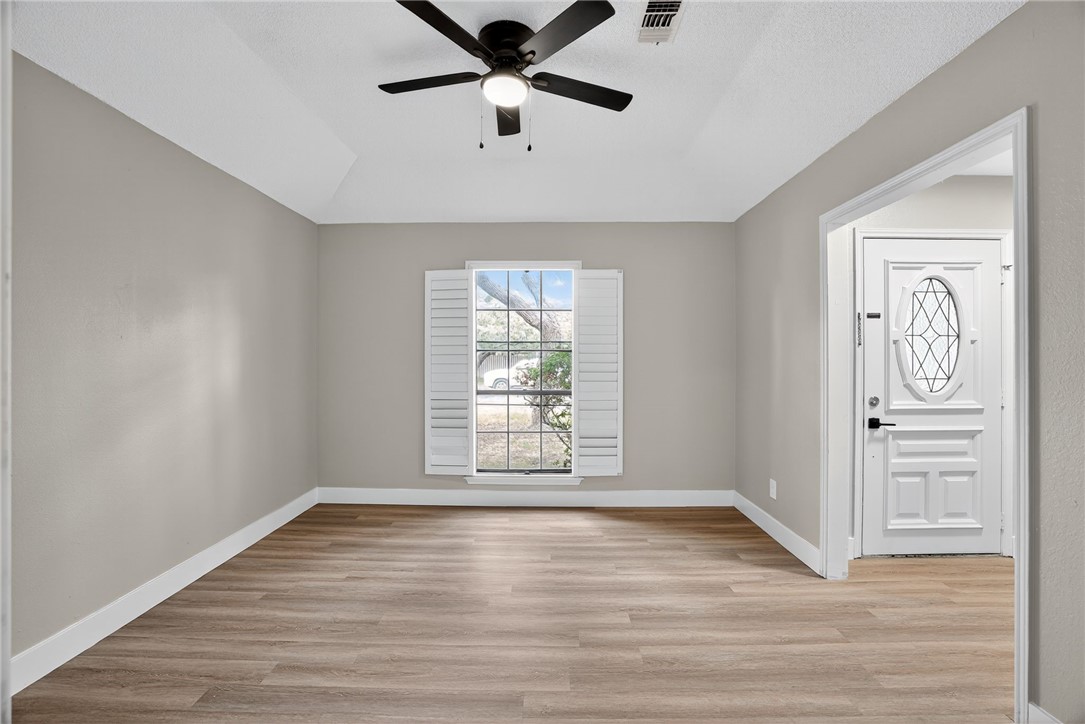107 Cherry Hills Drive Rockport TX 78382