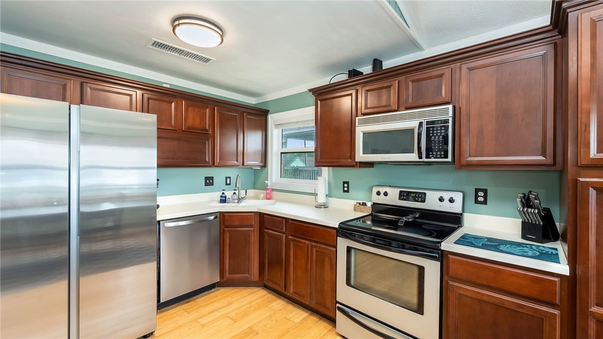 4006 Laguna Shores Corpus Christi TX 78418