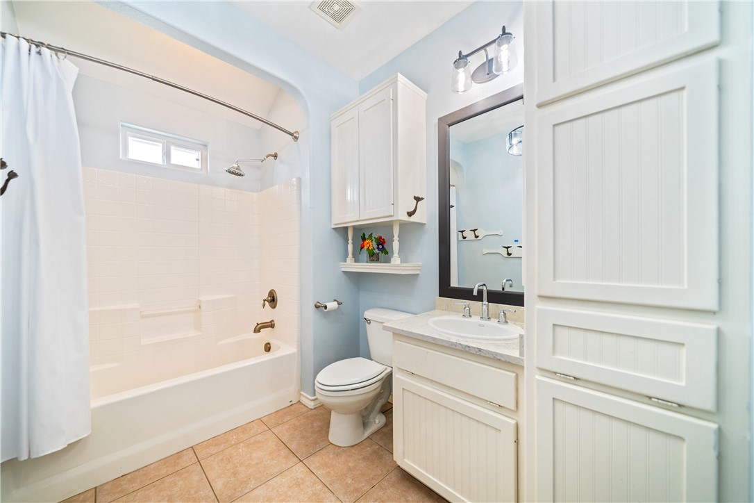 15950 Punta Espada Loop Corpus Christi TX 78418
