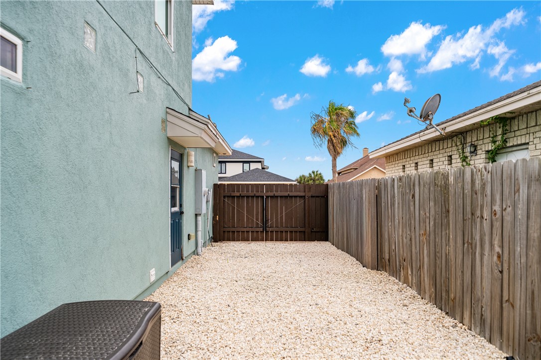 15950 Punta Espada Loop Corpus Christi TX 78418