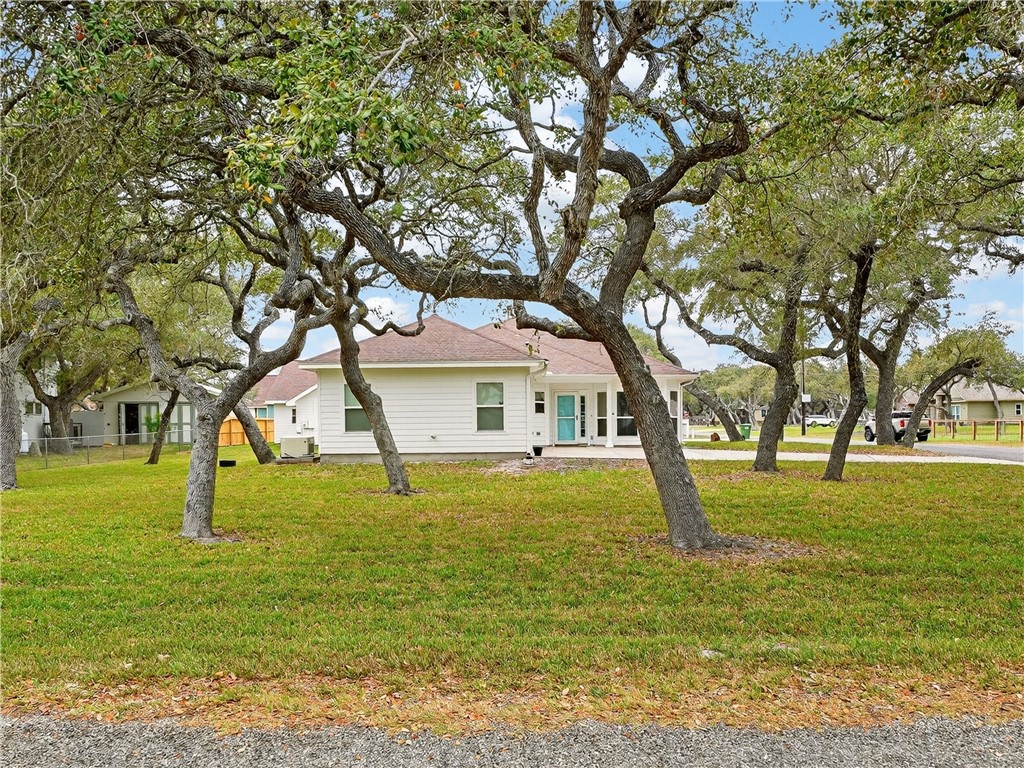 119 Bishop Road Rockport TX 78382