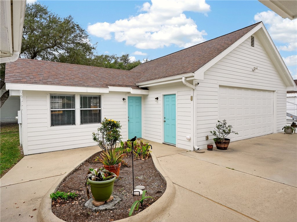 119 Bishop Road Rockport TX 78382