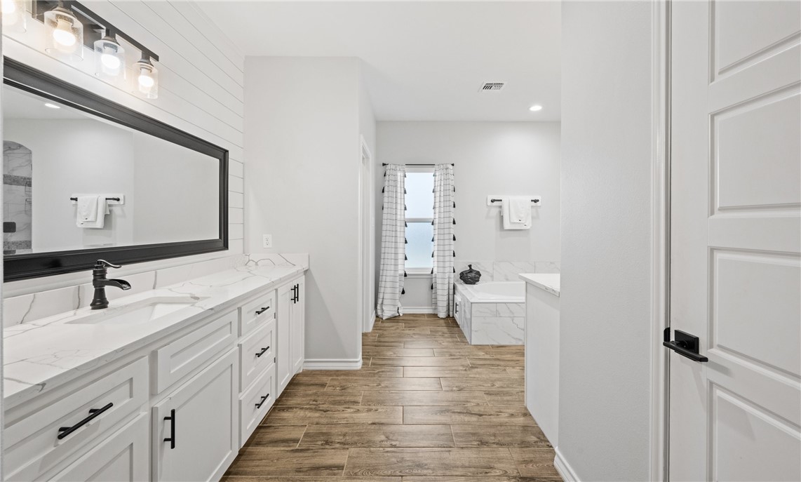 1350 Will Scarlet Court Corpus Christi TX 78415